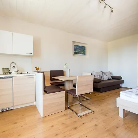 Privatunterkunft Haus Allmer *